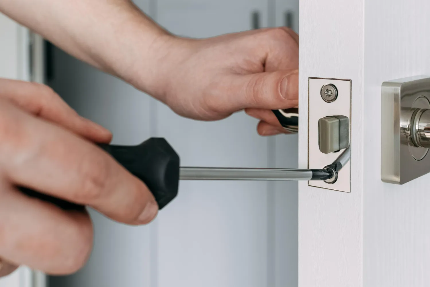 Çiftlikköy Çilingir | 7/24 Güvenilir Anahtarcı Hizmeti